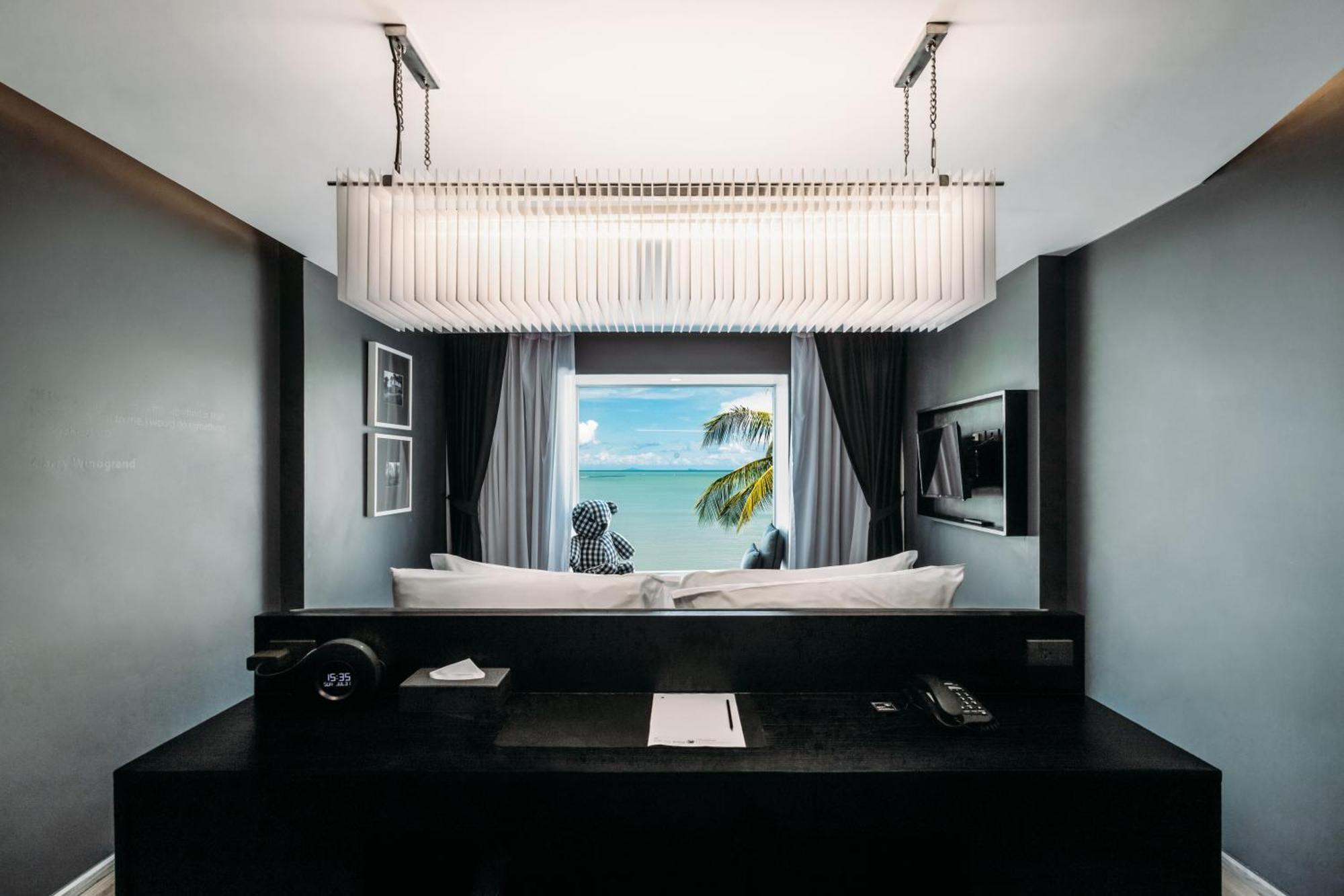 Foto Hotel Phuket Beachfront Exterior foto Deluxe Ocean View